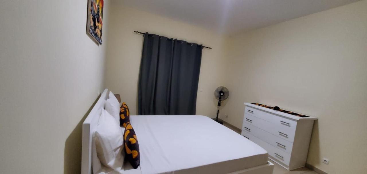 Apartamento Teixeira エスパルゴス エクステリア 写真