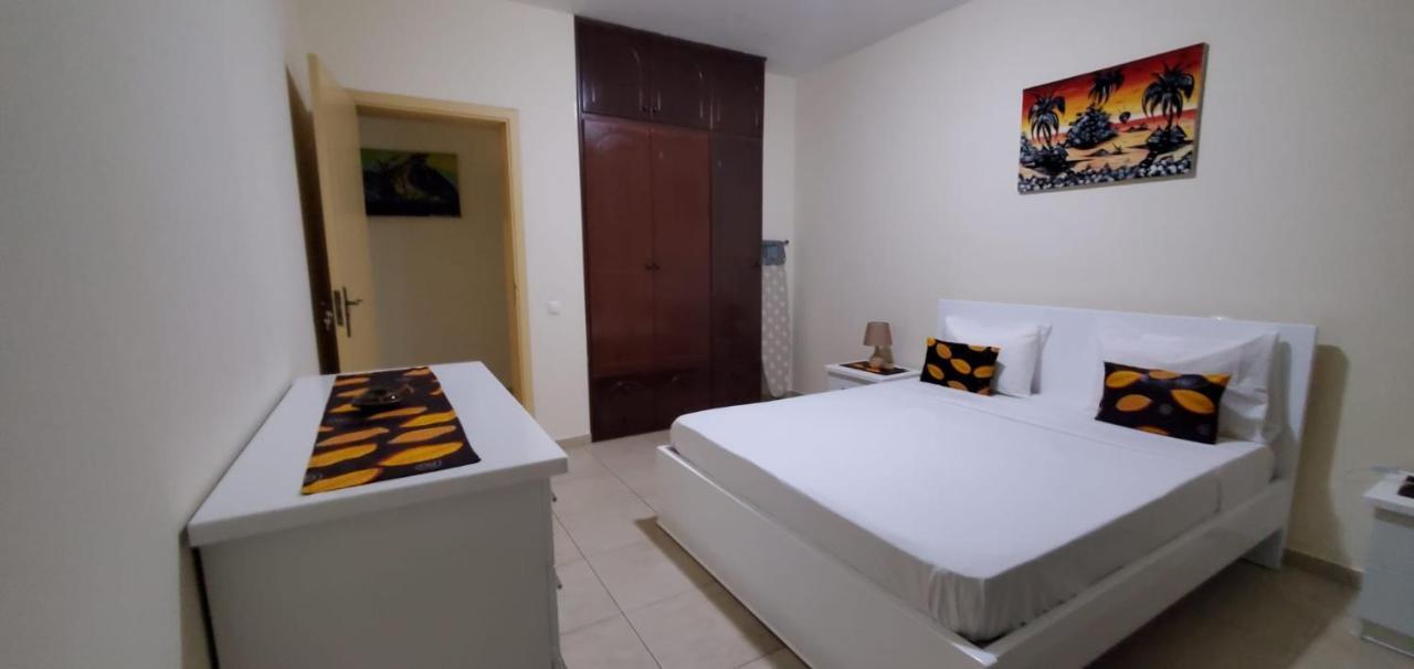 Apartamento Teixeira エスパルゴス エクステリア 写真