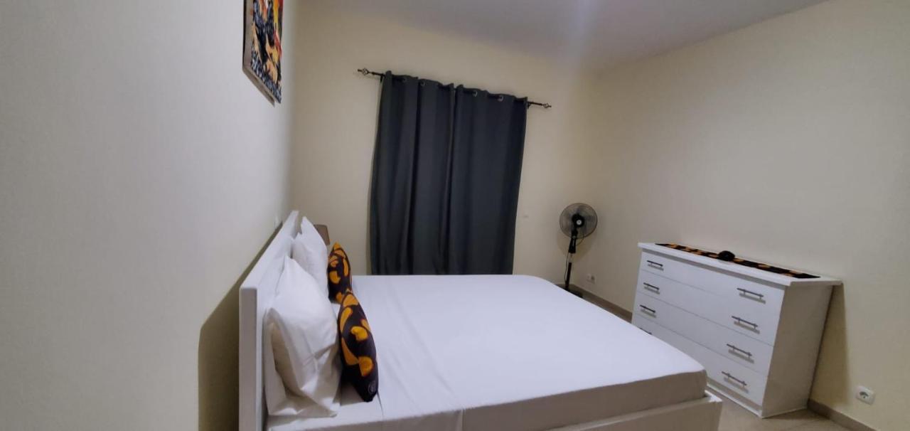 Apartamento Teixeira エスパルゴス エクステリア 写真