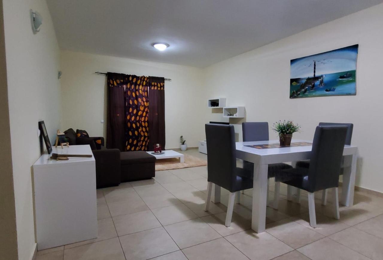 Apartamento Teixeira エスパルゴス エクステリア 写真